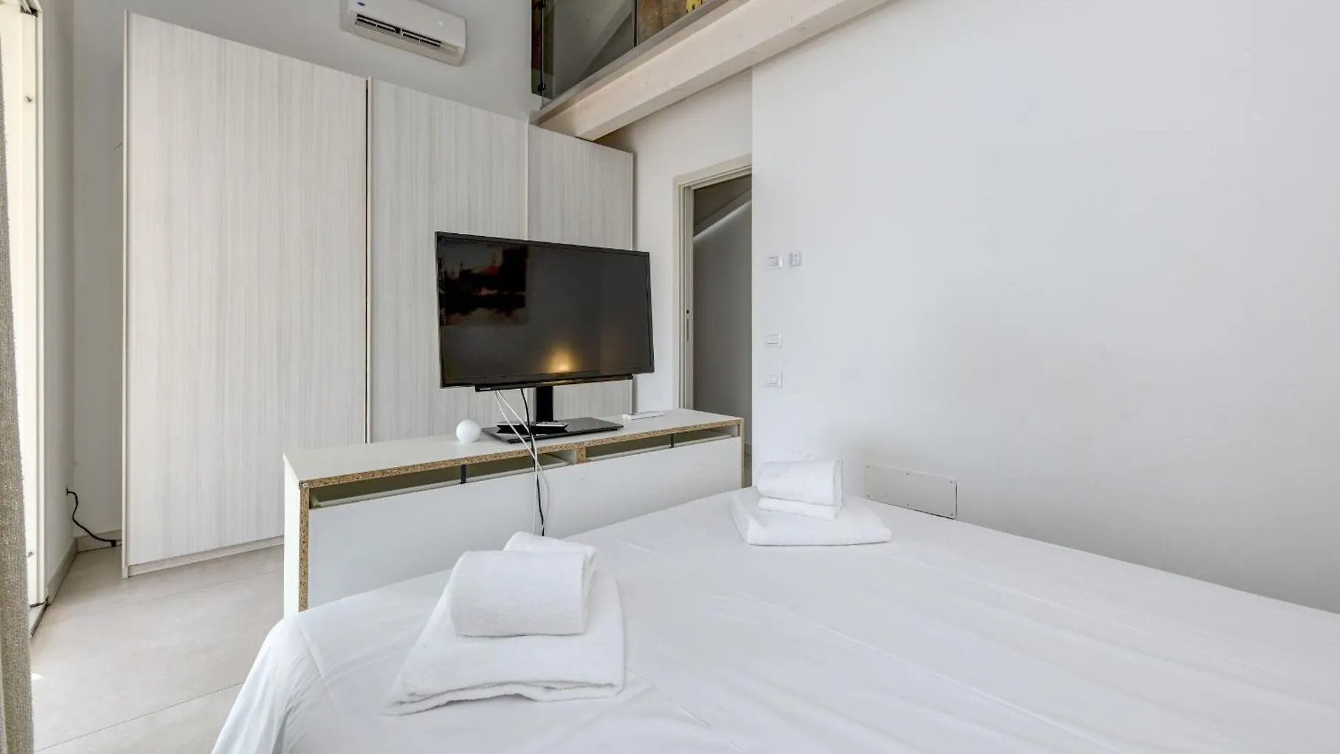 Mgh Luxury - Villa Marlene 佩斯基耶拉德加达