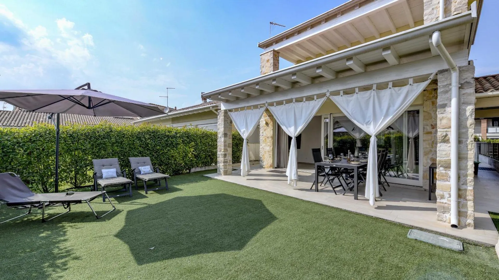 Mgh Luxury - Villa Marlene 佩斯基耶拉德加达